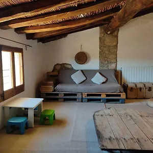 Сasa de vacaciones La Rectoria De Dosquers 26pax, Maià de Montcal